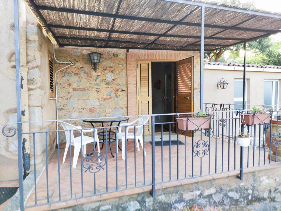 A Casa Di Peppino Villa Greco Tindari Kültér fotó