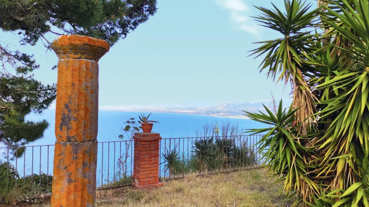A Casa Di Peppino Villa Greco Tindari Kültér fotó